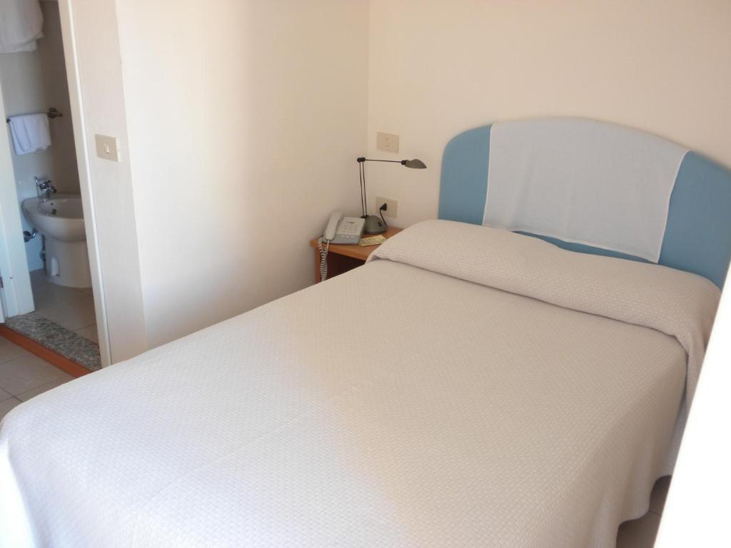Hotel La Roccia Palau Cameră foto